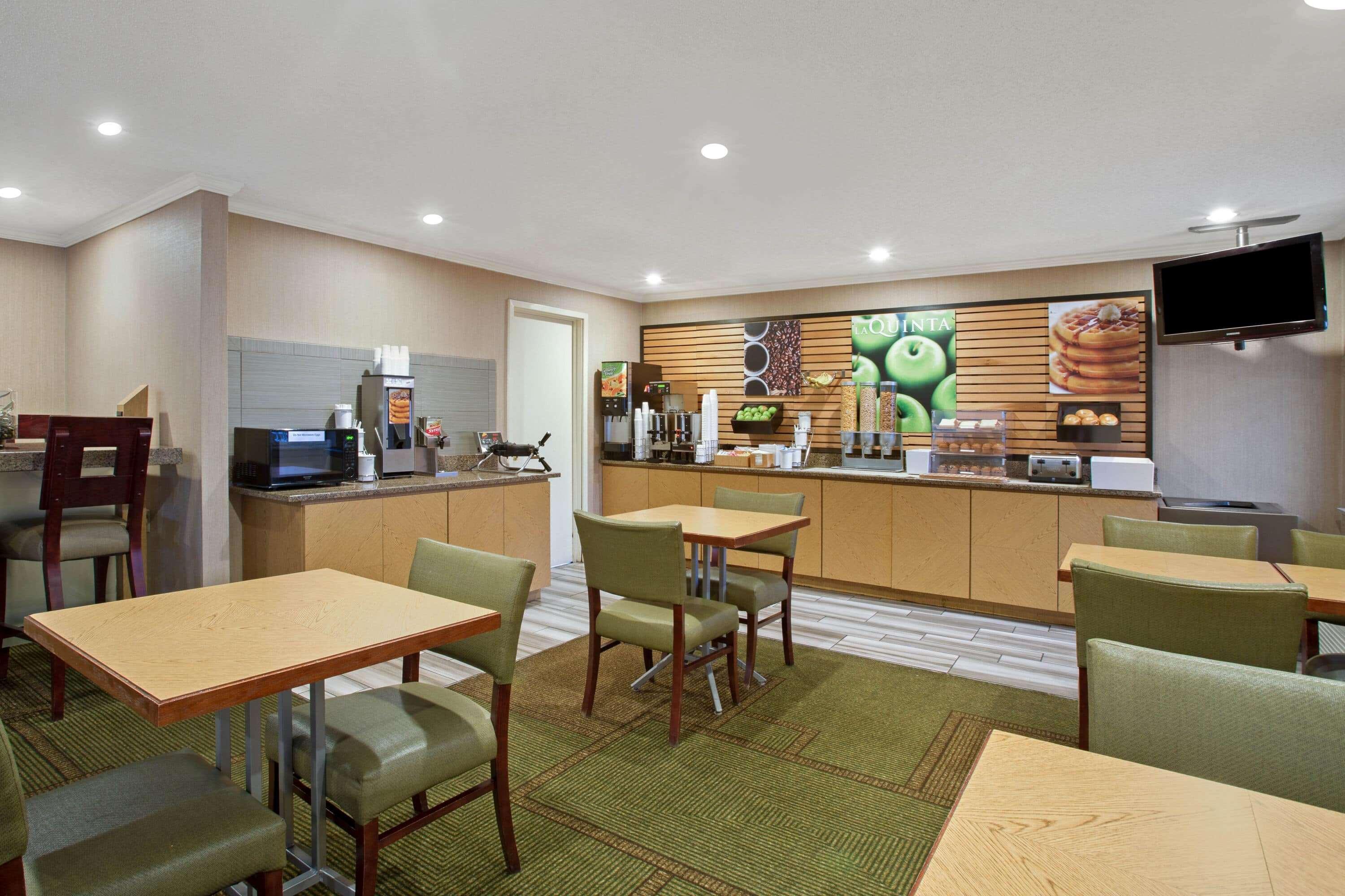 La Quinta By Wyndham Worcester Hotel 3*