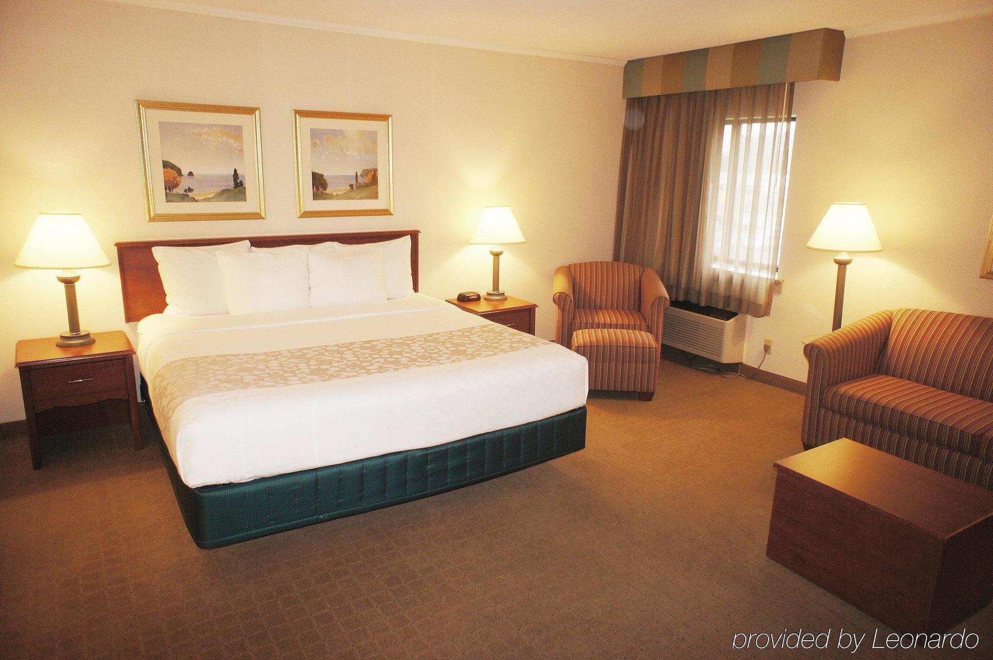 La Quinta By Wyndham Worcester Hotel