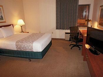 La Quinta By Wyndham Worcester Hotel